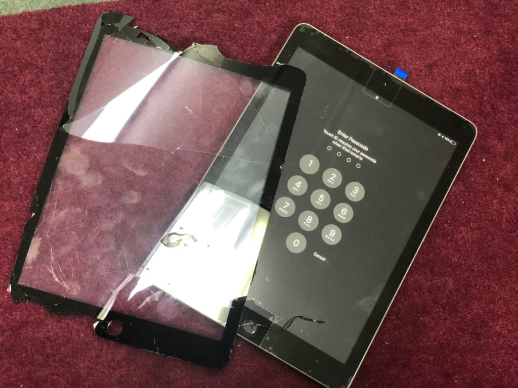before and after image of iPad 4 Screen we fixed